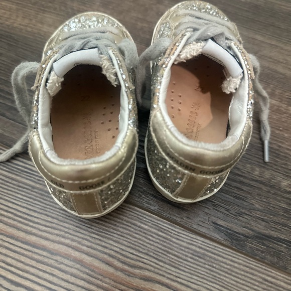 Golden Goose Sneakers - Picture 3 of 3